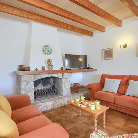 Casa Margarita By *